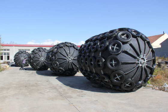 Tailles adaptées aux besoins du client pneumatiques d'amortisseur de Marine Offshore Protection Ship Rubber