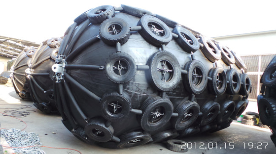 Garde en caoutchouc pneumatique nette Chain 0.08mpa Yokohama Marine Fenders de mer d'amortisseurs de pneu