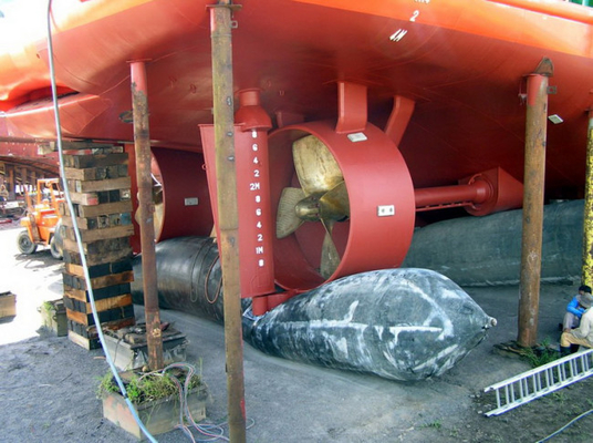 Accouplement de l'airbag en caoutchouc de bateau